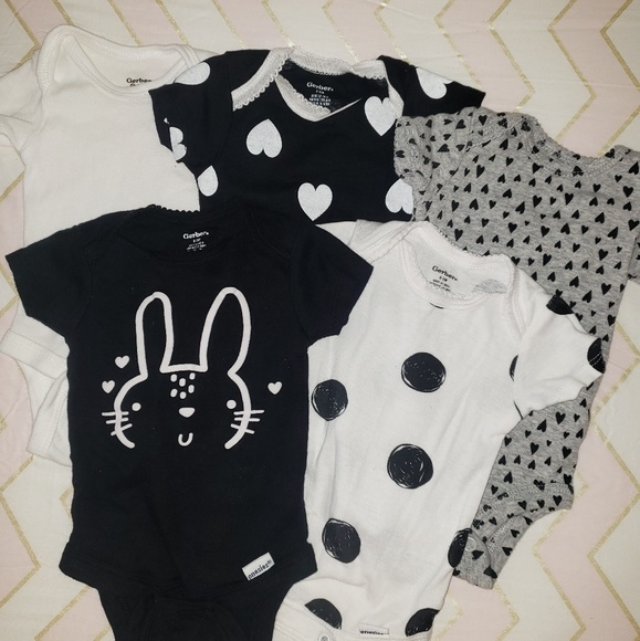 Newborn Onesies - Picture 1 of 2
